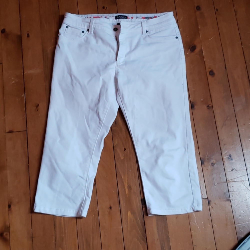 White Jean Capris